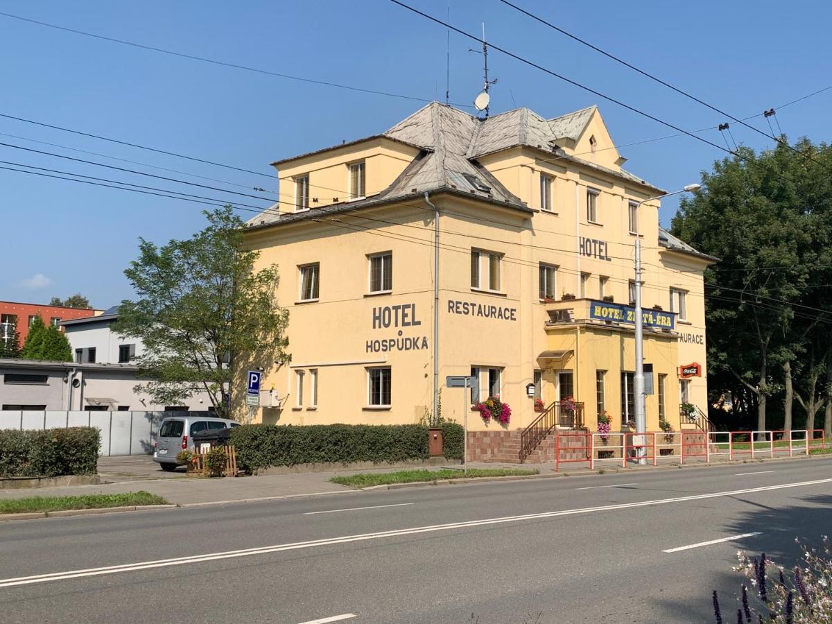 Zlata-Era Hotel ออสตราวา ภายนอก รูปภาพ